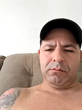 Snapshot of Marciogrei chatting on 11.17.25 Marciogrei online show from 11.17.25