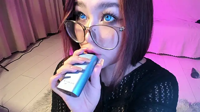 Snapshot of Yuriko_May chatting on 01.10.25 Yuriko May online show from 01.10.25
