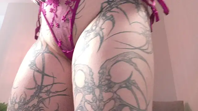 Yuriko May online show from 04.07.26