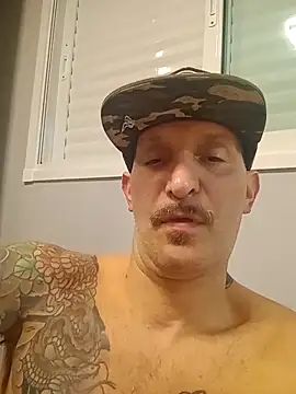 Snapshot of rolesexy chatting on 09.27.25 rolesexy online show from 09.27.25