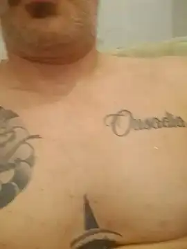 Snapshot of rolesexy chatting on 11.04.25 rolesexy online show from 11.04.25