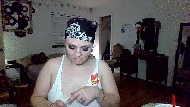 Snapshot of sophiarica chatting on 05.08.26 sophiarica online show from 05.08.26