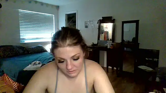 Snapshot of sophiarica chatting on 05.31.26 sophiarica online show from 05.31.26