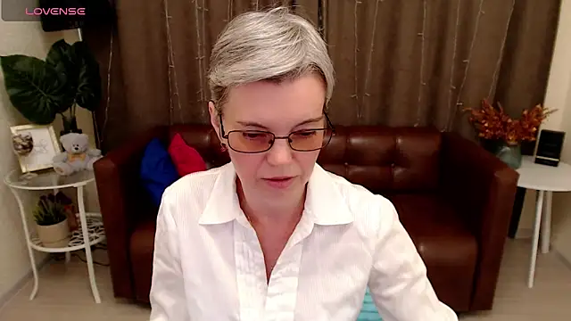 Cutie Erikaa1 online show from 02.06.25