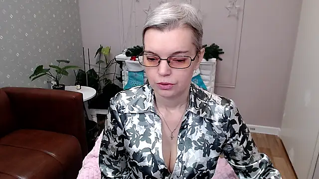 Snapshot of Cutie_Erikaa1 chatting on 01.17.26 Cutie Erikaa1 online show from 01.17.26