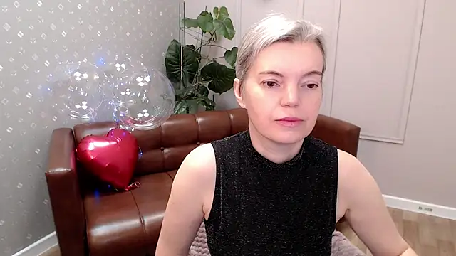 Snapshot of Cutie_Erikaa1 chatting on 02.11.26 Cutie Erikaa1 online show from 02.11.26