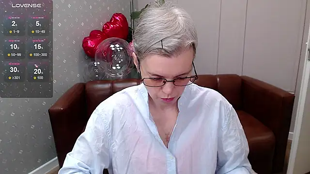 Snapshot of Cutie_Erikaa1 chatting on 02.24.26 Cutie Erikaa1 online show from 02.24.26