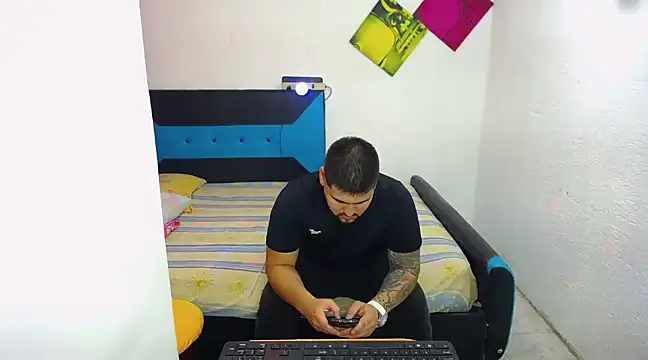 pitbullveryhot online show from 03.20.25