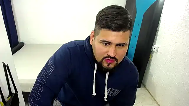 pitbullveryhot online show from 10.13.25