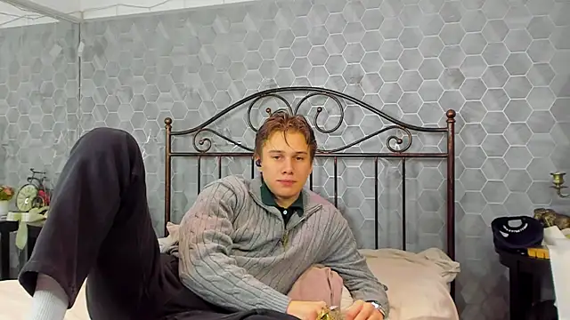 Marcus Swampov online show from 01.11.25