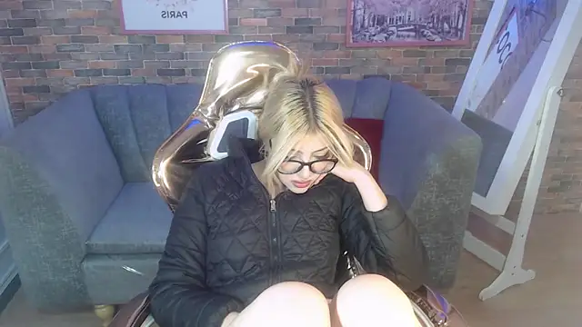 Kitty fox b online show from 03.07.25