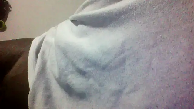 Snapshot of Cesar2501_ chatting on 10.18.25 Cesar2501 online show from 10.18.25
