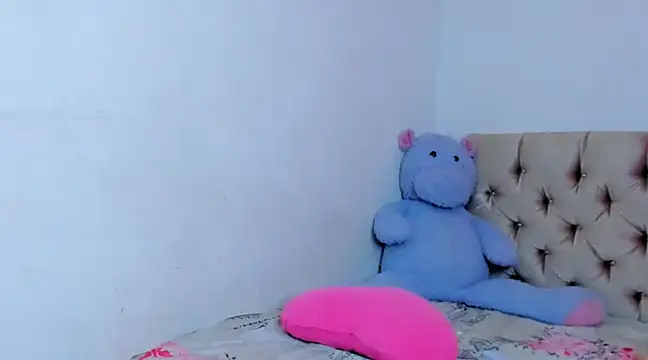 StassieBell online show from 01.08.25