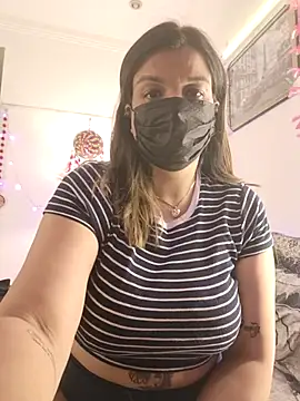 Snapshot of Archi-07 chatting on 10.22.25 Archi-07 online show from 10.22.25