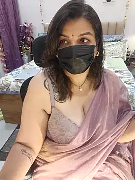 Snapshot of Archi-07 chatting on 04.15.26 Archi-07 online show from 04.15.26