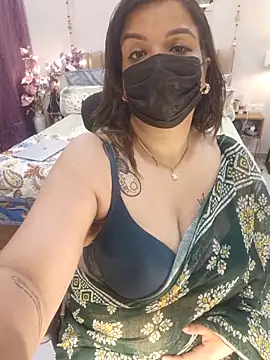 Snapshot of Archi-07 chatting on 04.16.26 Archi-07 online show from 04.16.26