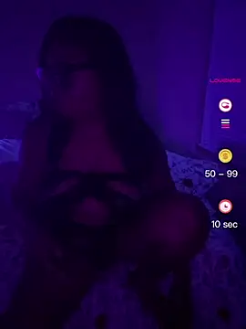 Snapshot of camiliaskye chatting on 07.22.26 camiliaskye online show from 07.22.26