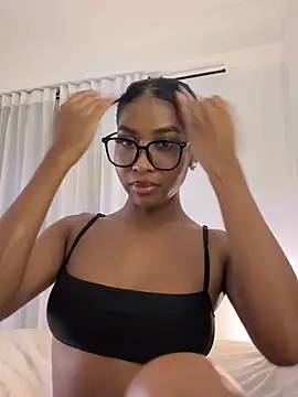 IamCrystal2 online show from 01.13.26