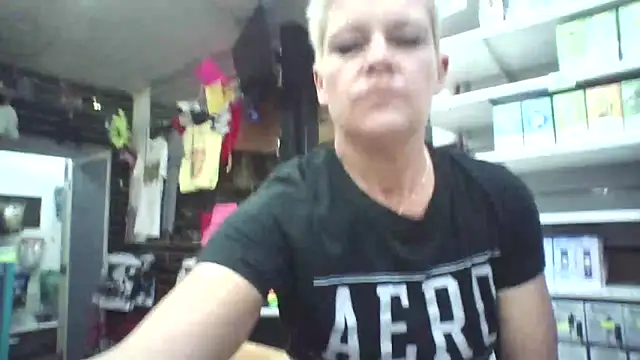 Snapshot of jadegilf1 chatting on 04.18.26 jadegilf1 online show from 04.18.26