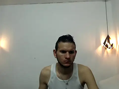 Latin Boy24 online show from 09.18.25