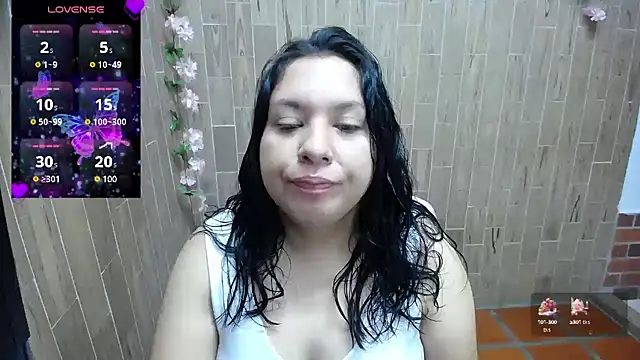 Snapshot of solyeria chatting on 02.07.25 solyeria online show from 02.07.25