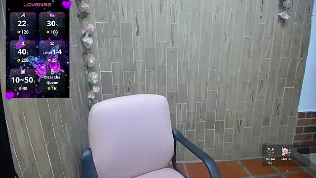 Snapshot of solyeria chatting on 02.20.25 solyeria online show from 02.20.25