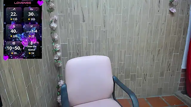 Snapshot of solyeria chatting on 03.17.25 solyeria online show from 03.17.25