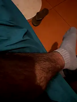 Snapshot of Lui19892 chatting on 11.11.25 Lui19892 online show from 11.11.25