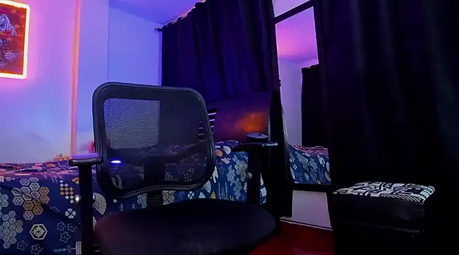 Giomar Reyes online show from 02.13.25