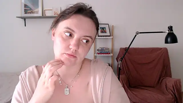 Snapshot of Lella_Ryann_ chatting on 07.19.26 Lella Ryann online show from 07.19.26