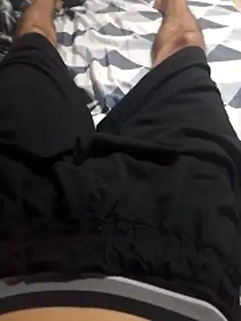 Snapshot of UnhappyWinding chatting on 04.11.26 UnhappyWinding online show from 04.11.26