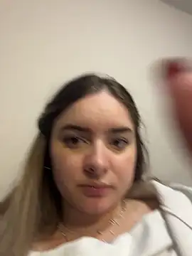 imlindapink online show from 12.18.25