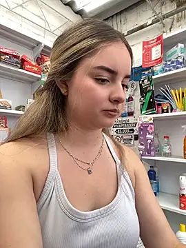 imlindapink online show from 04.13.26