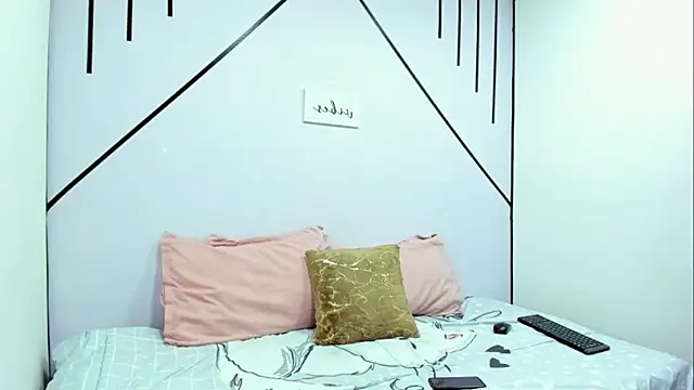 LisaWhite  online show from 11.07.25