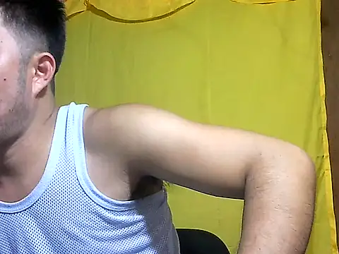 Snapshot of HairyHottestpinoyHandsome chatting on 07.06.26 HairyHottestpinoyHandsome online show from 07.06.26