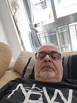 Satiro Sevilla online show from 11.08.25