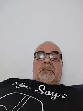 Satiro Sevilla online show from 03.15.26