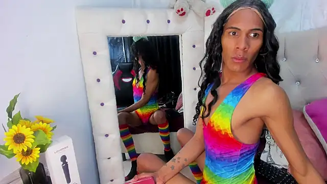 Strella ferrera online show from 02.26.25