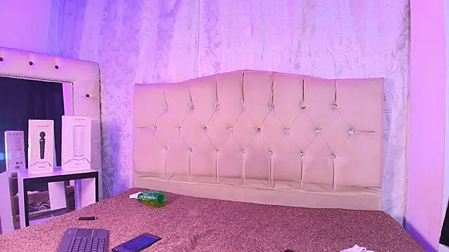 Strella ferrera online show from 01.11.26