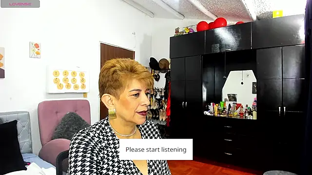 Snapshot of Angelina_Stone_65 chatting on 05.15.26 Angelina Stone 65 online show from 05.15.26