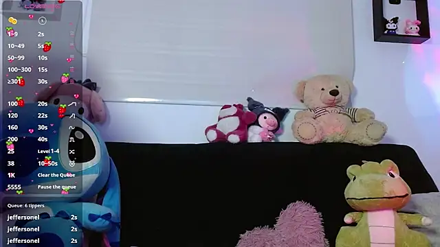 Snapshot of evie_cloud chatting on 01.25.25 evie cloud online show from 01.25.25