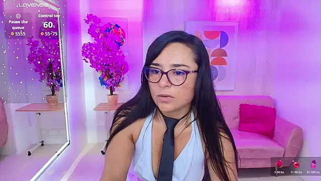 Tiara rr online show from 10.21.25