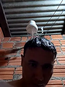 Snapshot of Mateus3040 chatting on 10.21.25 Mateus3040 online show from 10.21.25