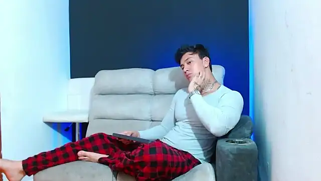 JUSTIN FULLER1 online show from 04.10.26