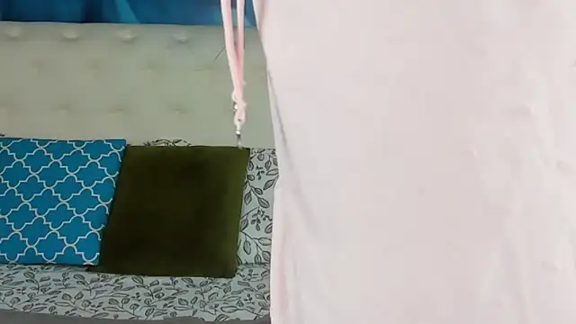 SkinnyDolly online show from 03.12.25