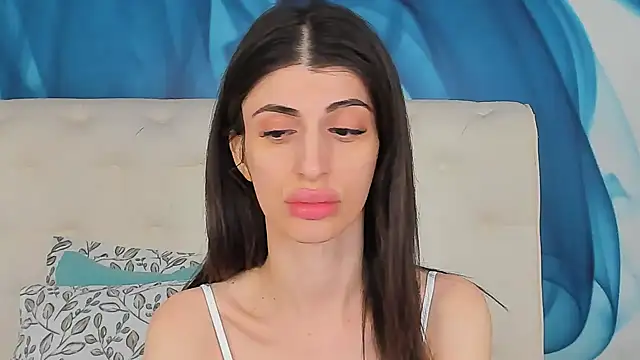 SkinnyDolly online show from 04.08.26