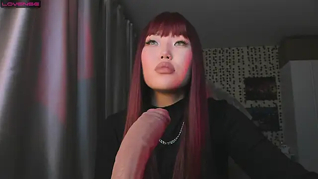 Snapshot of uko_sa chatting on 10.30.25 uko sa online show from 10.30.25