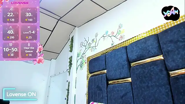 skaysanchez1 online show from 10.31.25