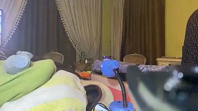 emylolo9 online show from 12.10.24