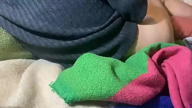 emylolo9 online show from 12.15.24